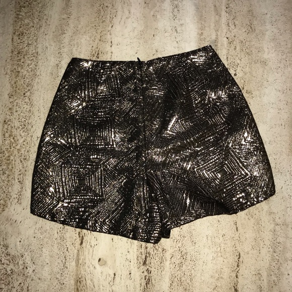 JASPAL Metallic Shorts - Picture 5 of 6